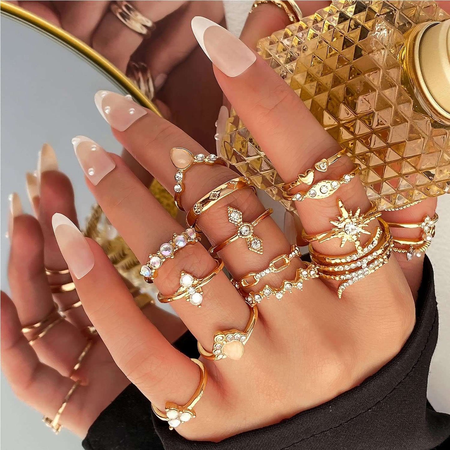 17IF Gold Boho Sparkle Knuckle Rings Set For Women Girl, Vintage Fashion Aesthetic Trendy Joint Snake Ring Pack, Retro Pink Rhinestone Assorted Moon Star Crystal Love Leaf Diamond Pearl Jewelry Xpress