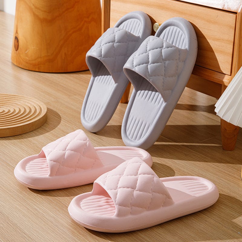 Pantoufles de maison en losange pour hommes et femmes, pantoufles d'été antidérapantes pour salle de bain, légères et simples, chaussures de maison simples, nouvelle collection